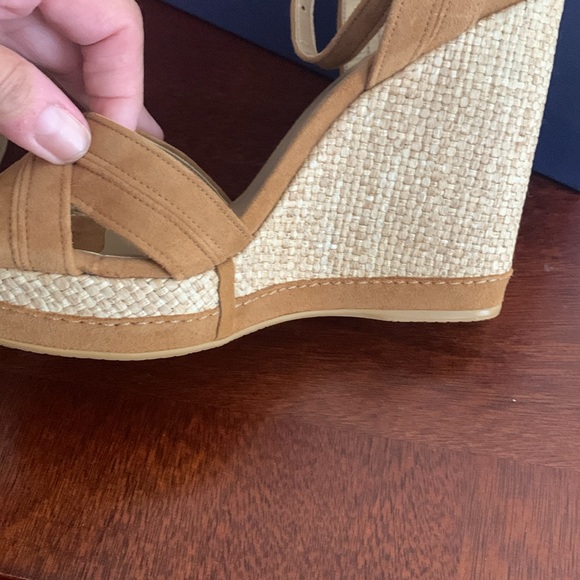 Authentic Stewart Weitzman women’s wedge sandal size8M only worn once - Picture 12 of 16